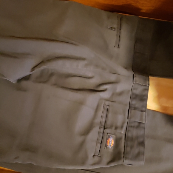 Mens Dickies work pants 38x36 - Picture 2 of 3